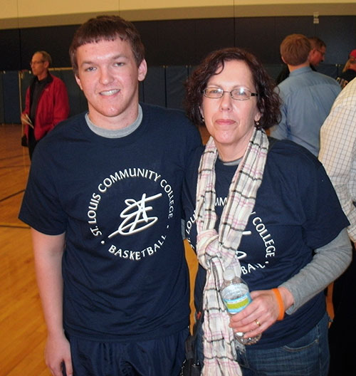 Kane Weinberg poses with his mother, Monique Weinberg. (Photo by Christy MsIntyre)
